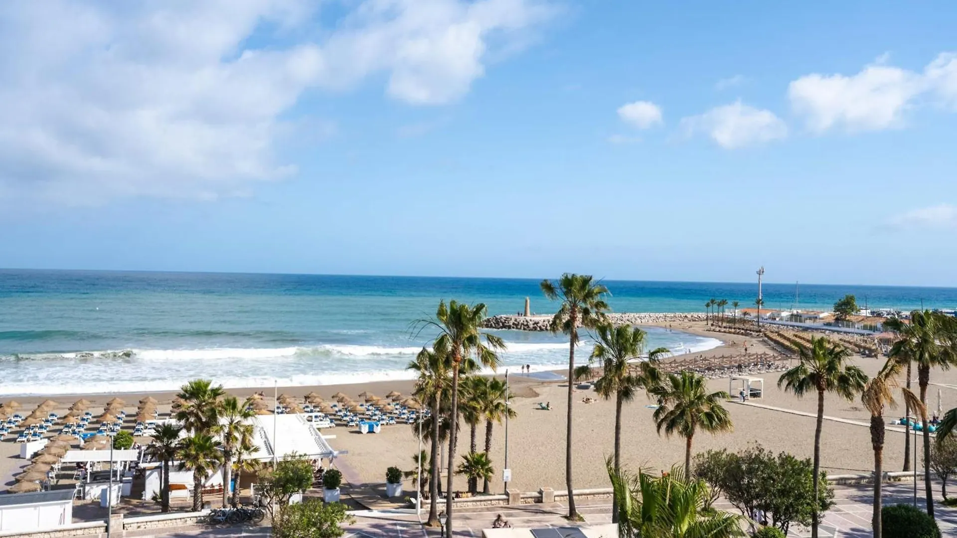 Beachside Getaway In Puerto Banus 3-Bedroom Apartment In Playa Rocio Marbella