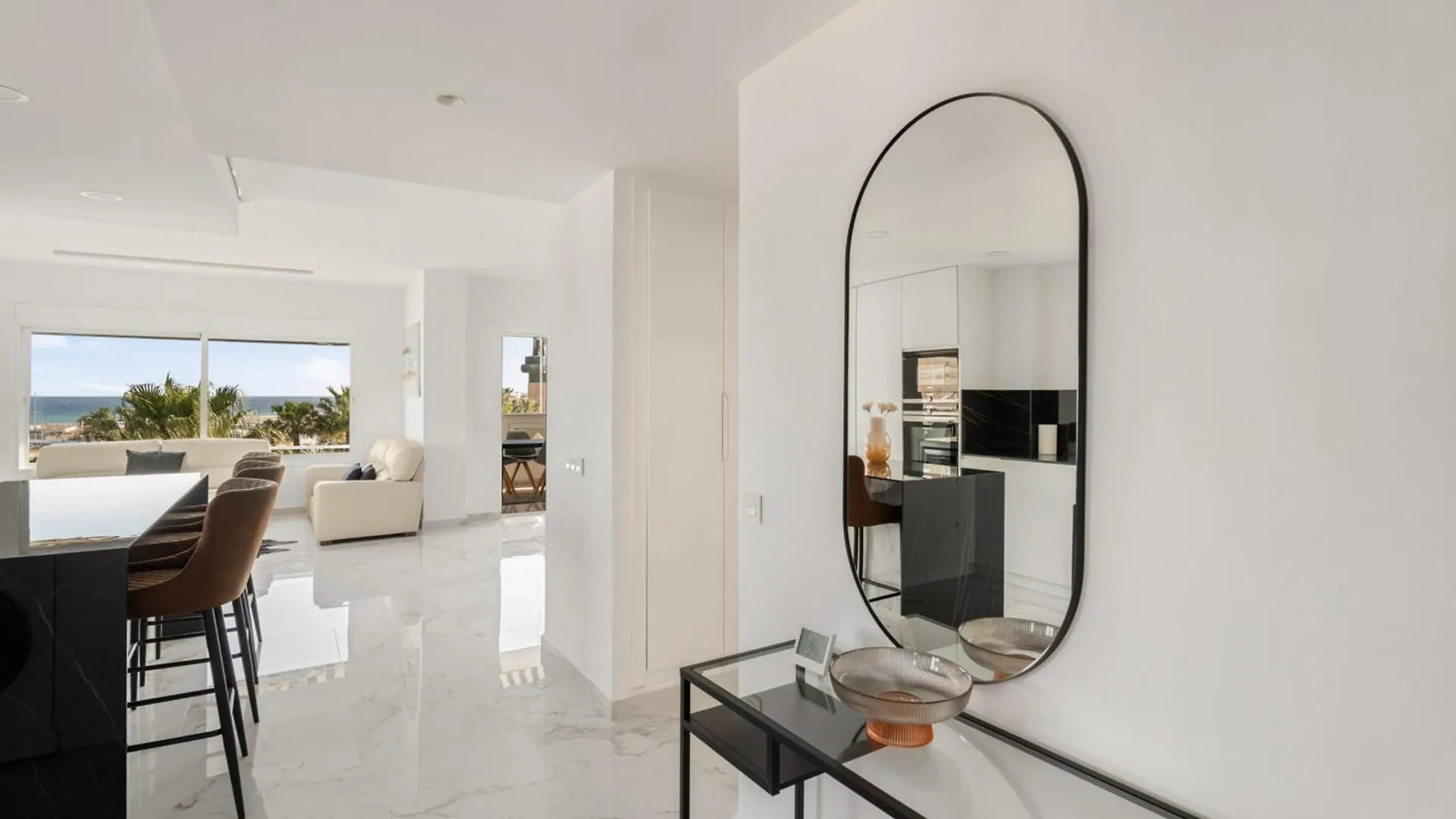 Beachside Getaway In Puerto Banus 3-Bedroom Apartment In Playa Rocio Marbella